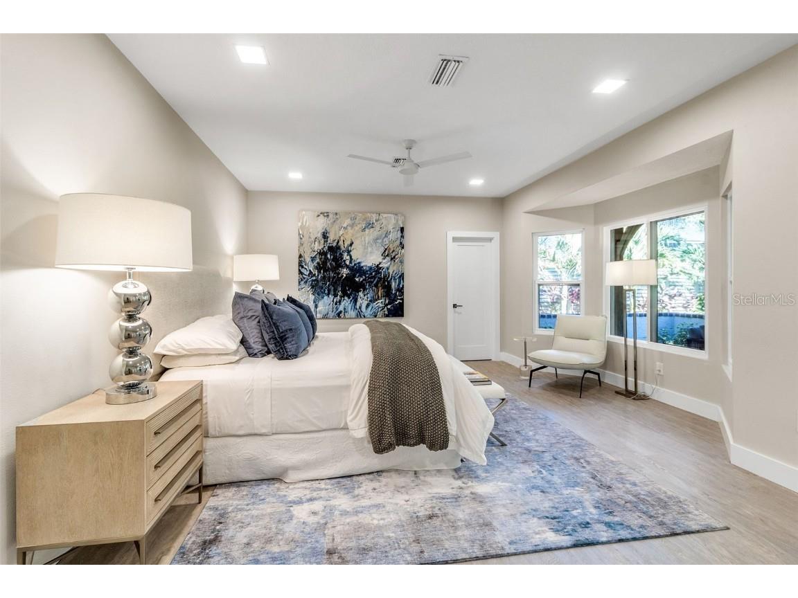 1621 Pine Bay Drive Sarasota FL 34231 A4663412 image29