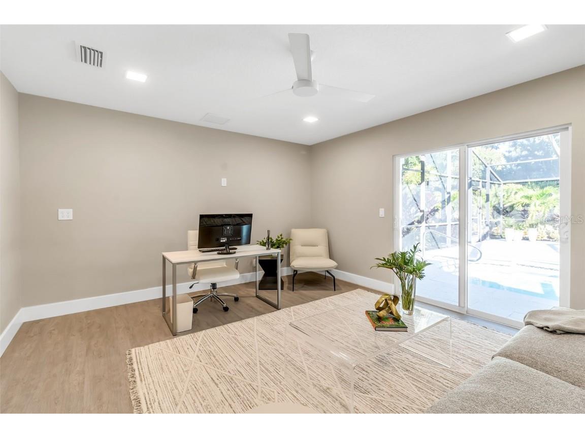 1621 Pine Bay Drive Sarasota FL 34231 A4663412 image36