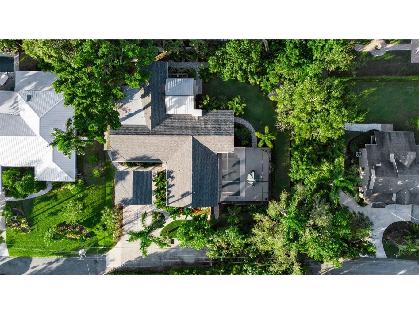 1621 Pine Bay Drive Sarasota FL 34231 A4663412 image50