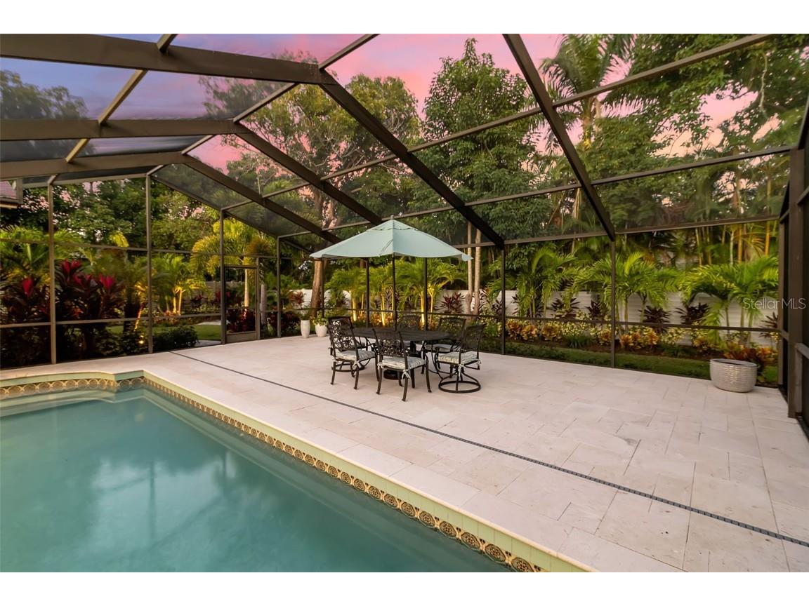 1621 Pine Bay Drive Sarasota FL 34231 A4663412 image7