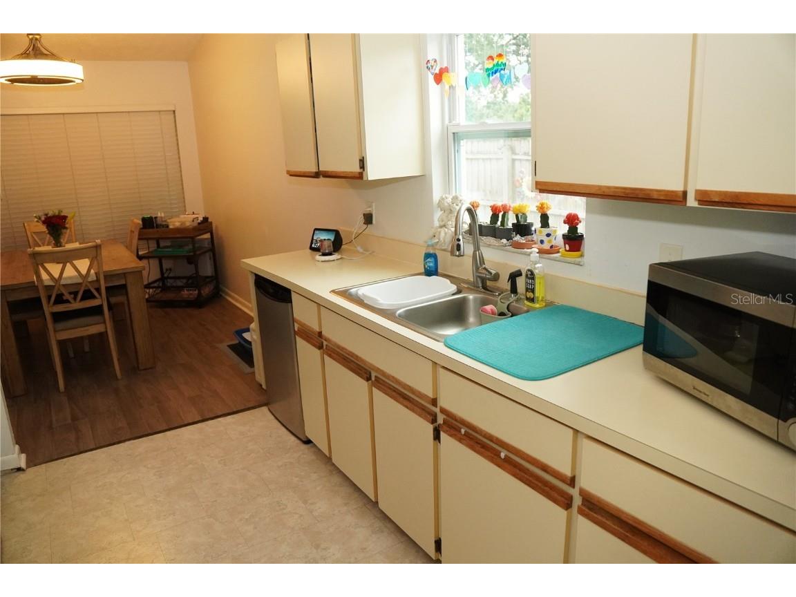 1621 Southwind Drive Brandon FL 33510 TB8437165 image16