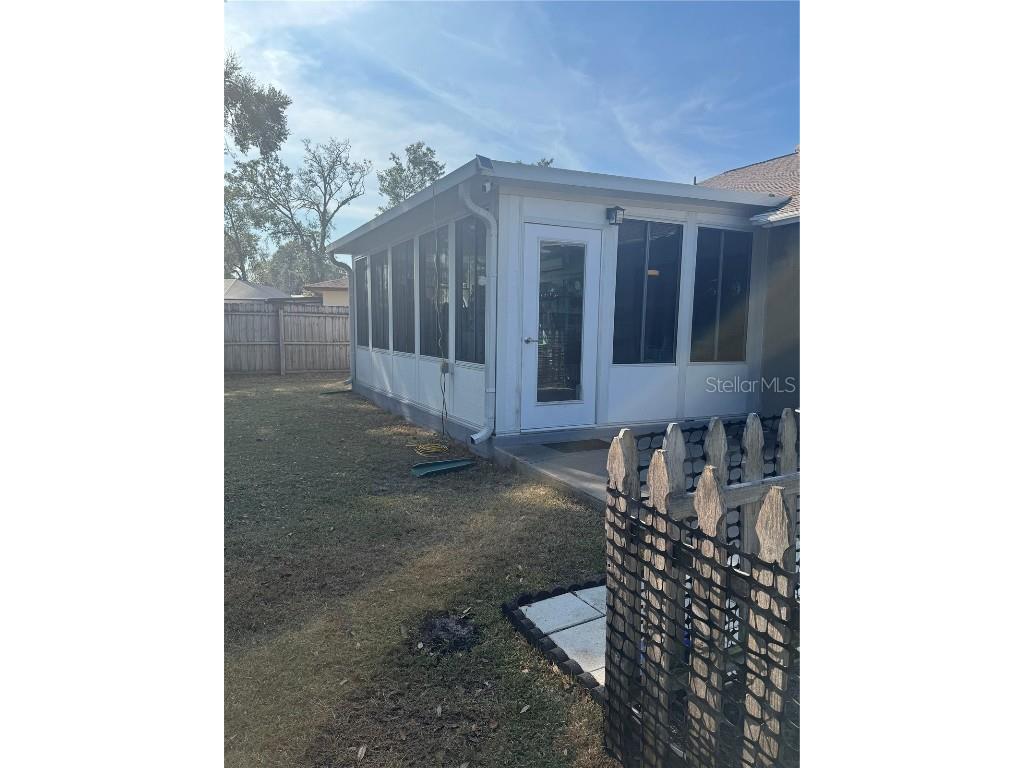 1621 Southwind Drive Brandon FL 33510 TB8437165 image75