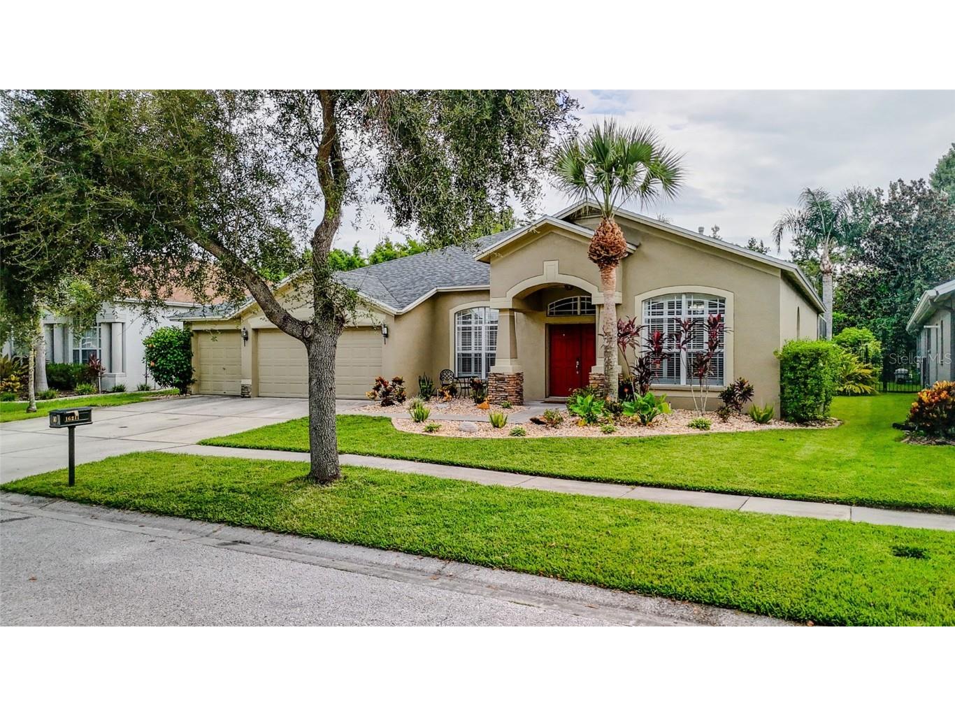 16211 Bridgepark Drive Lithia FL 33547 TB8424025 image1