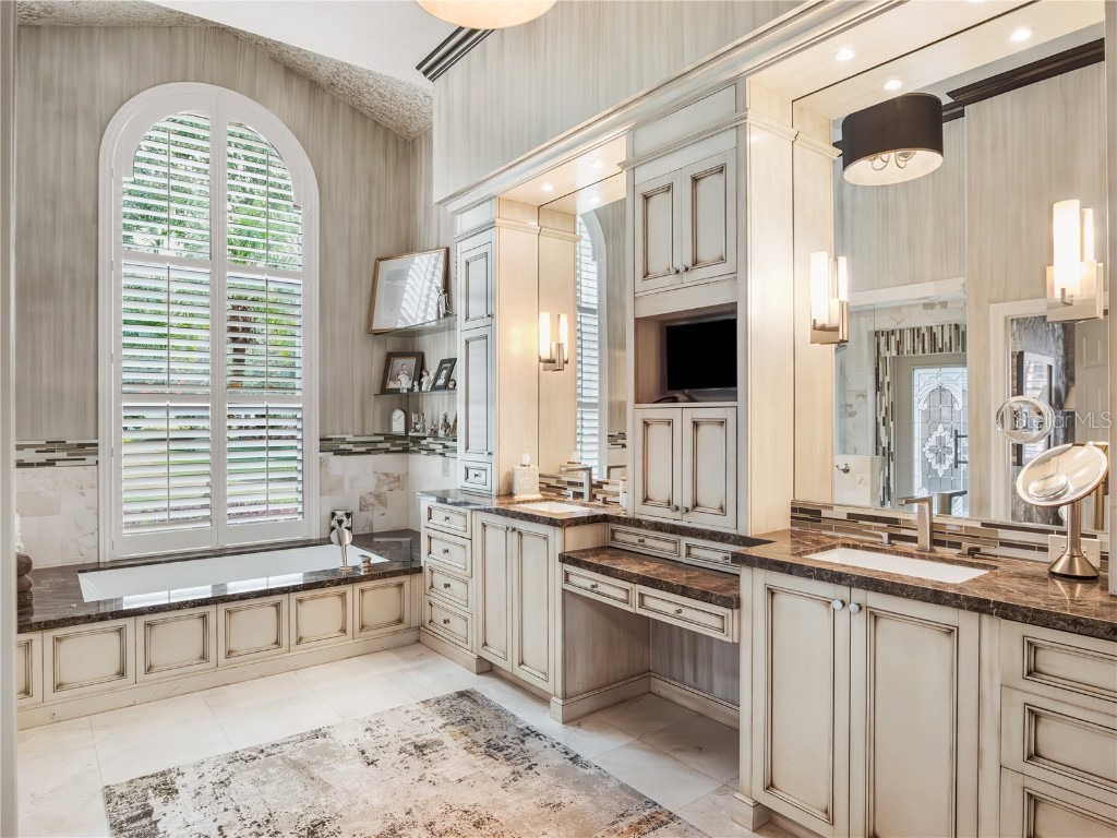 16211 Villarreal De Avila Tampa FL 33613 TB8360938 image19