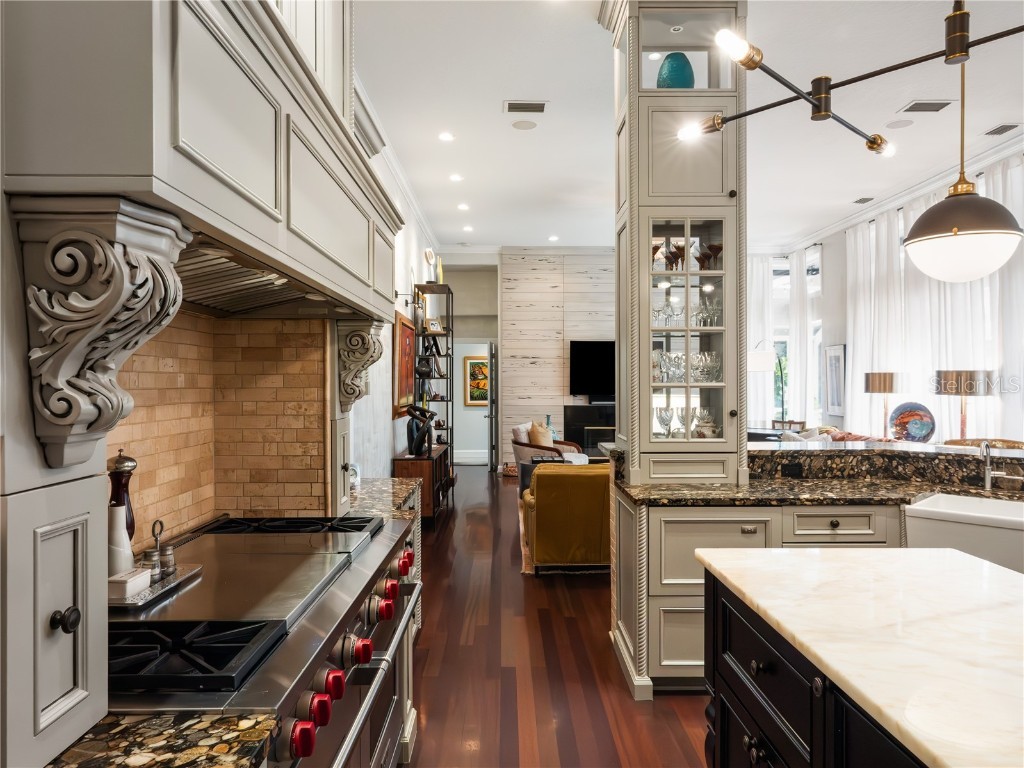 16211 Villarreal De Avila Tampa FL 33613 TB8360938 image8