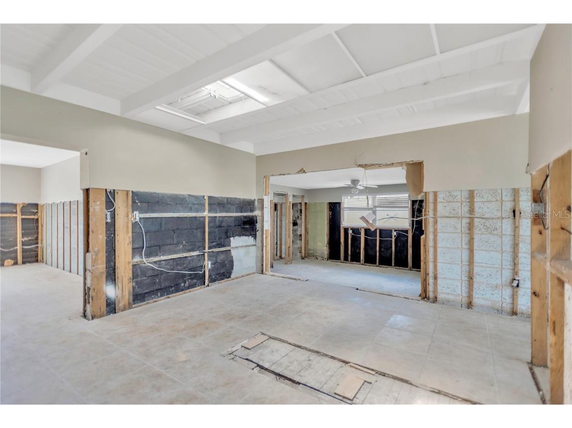 16214 3rd Street E Redington Beach FL 33708 TB8431773 image12