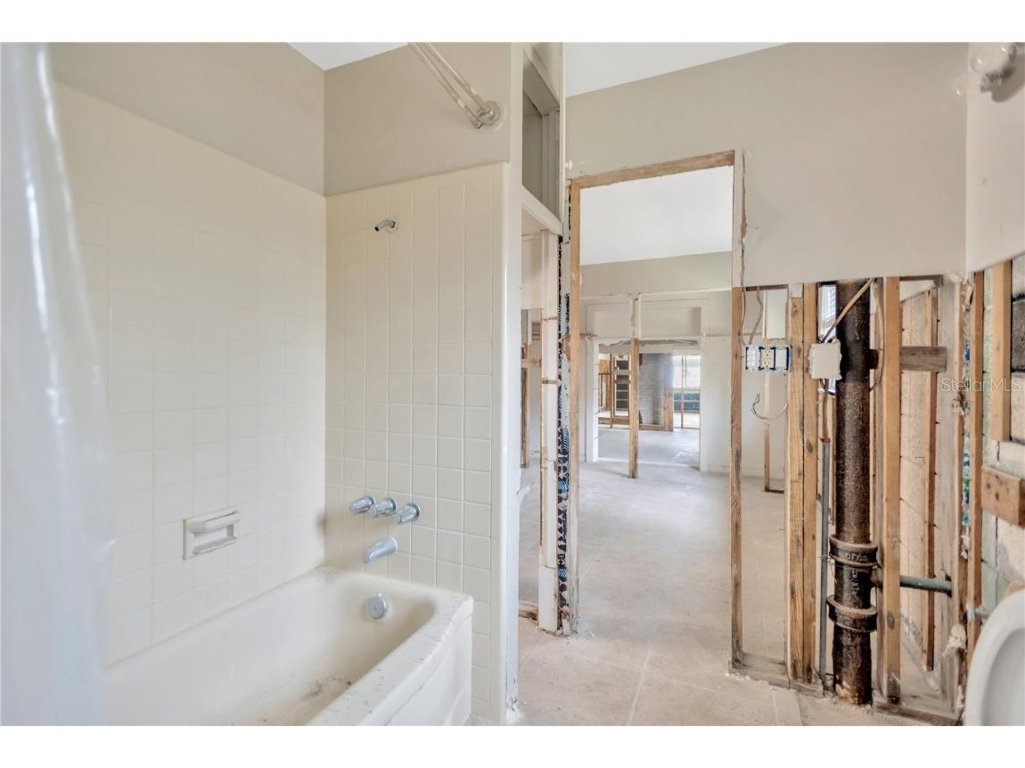 16214 3rd Street E Redington Beach FL 33708 TB8431773 image19