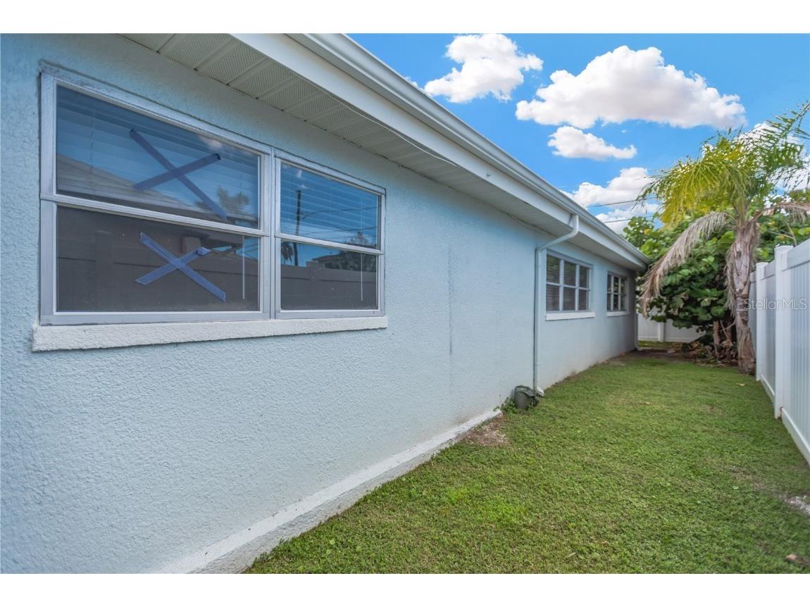 16214 3rd Street E Redington Beach FL 33708 TB8431773 image30