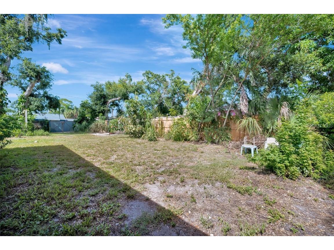 1622 18th Avenue W Bradenton FL 34205 A4662565 image37