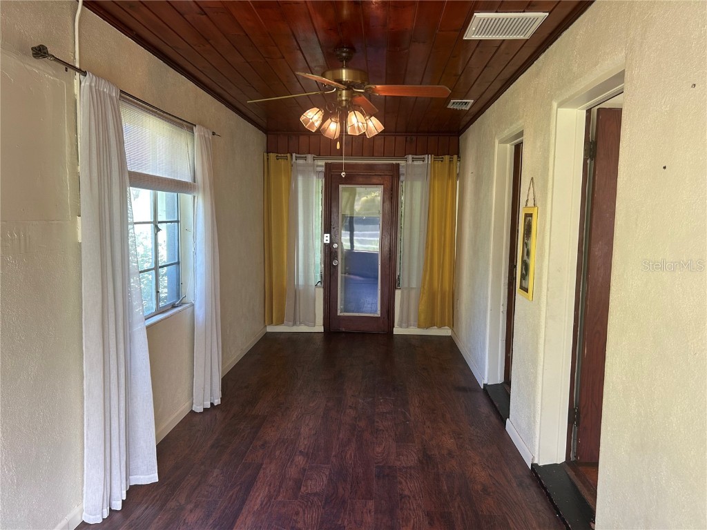 1622 18th Avenue W Bradenton FL 34205 A4662565 image5