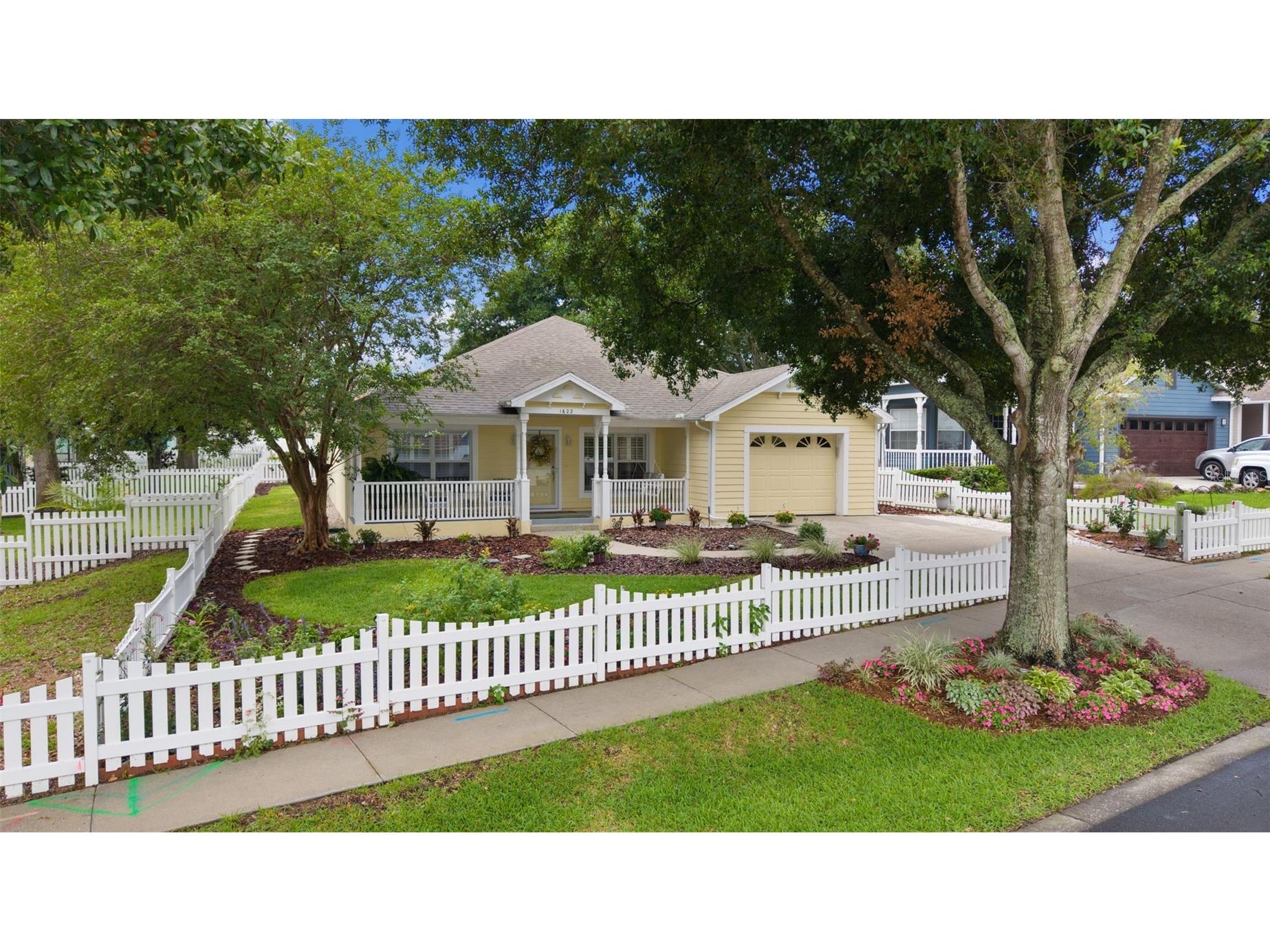 1622 Laurel Way Tavares FL 32778 - LITTLE LAKE ELSIE G5112888 image2