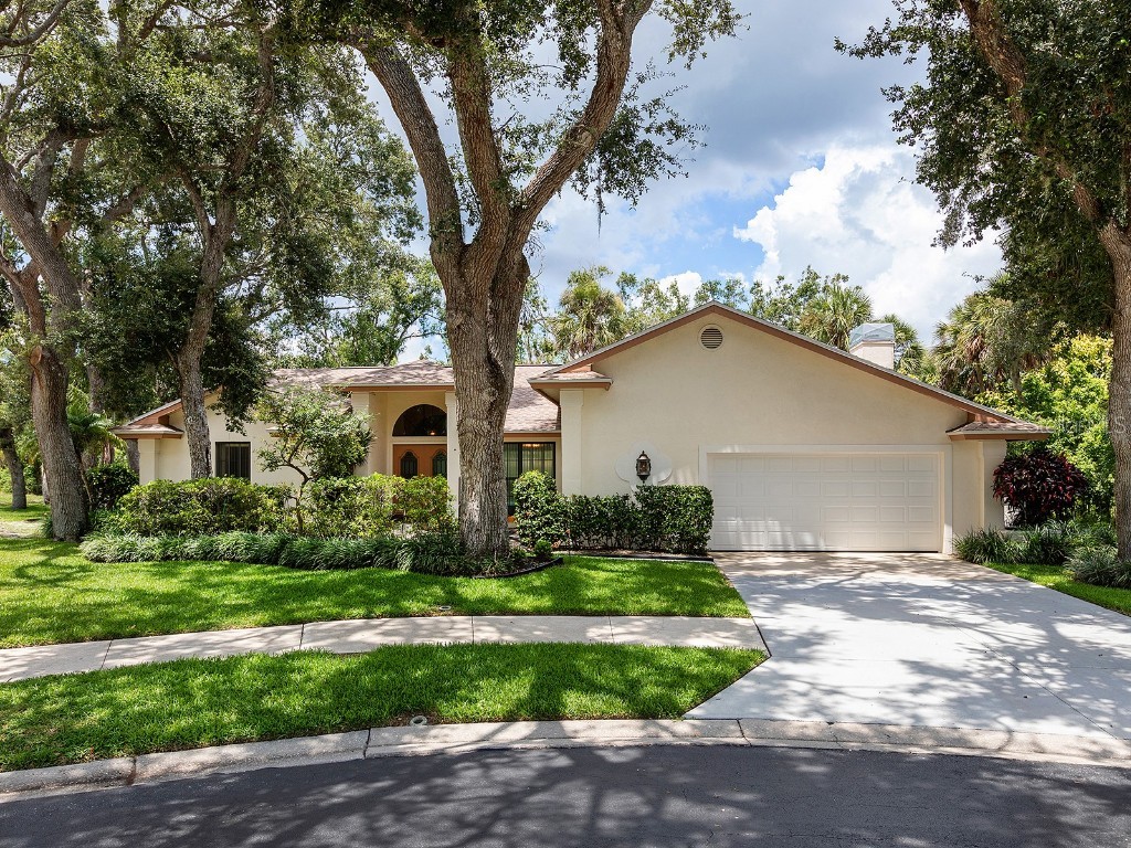 1622 Oak Circle S Sarasota FL 34232 N6140108 image1