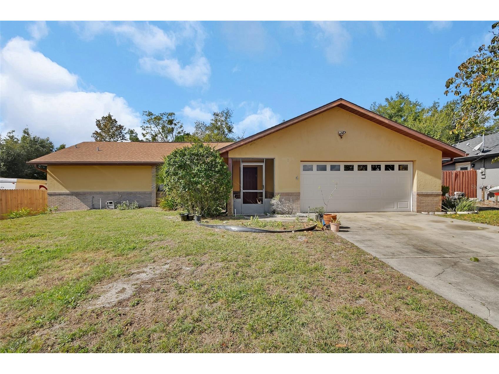 1622 Oakland Drive Deltona FL 32738 V4945962 image1
