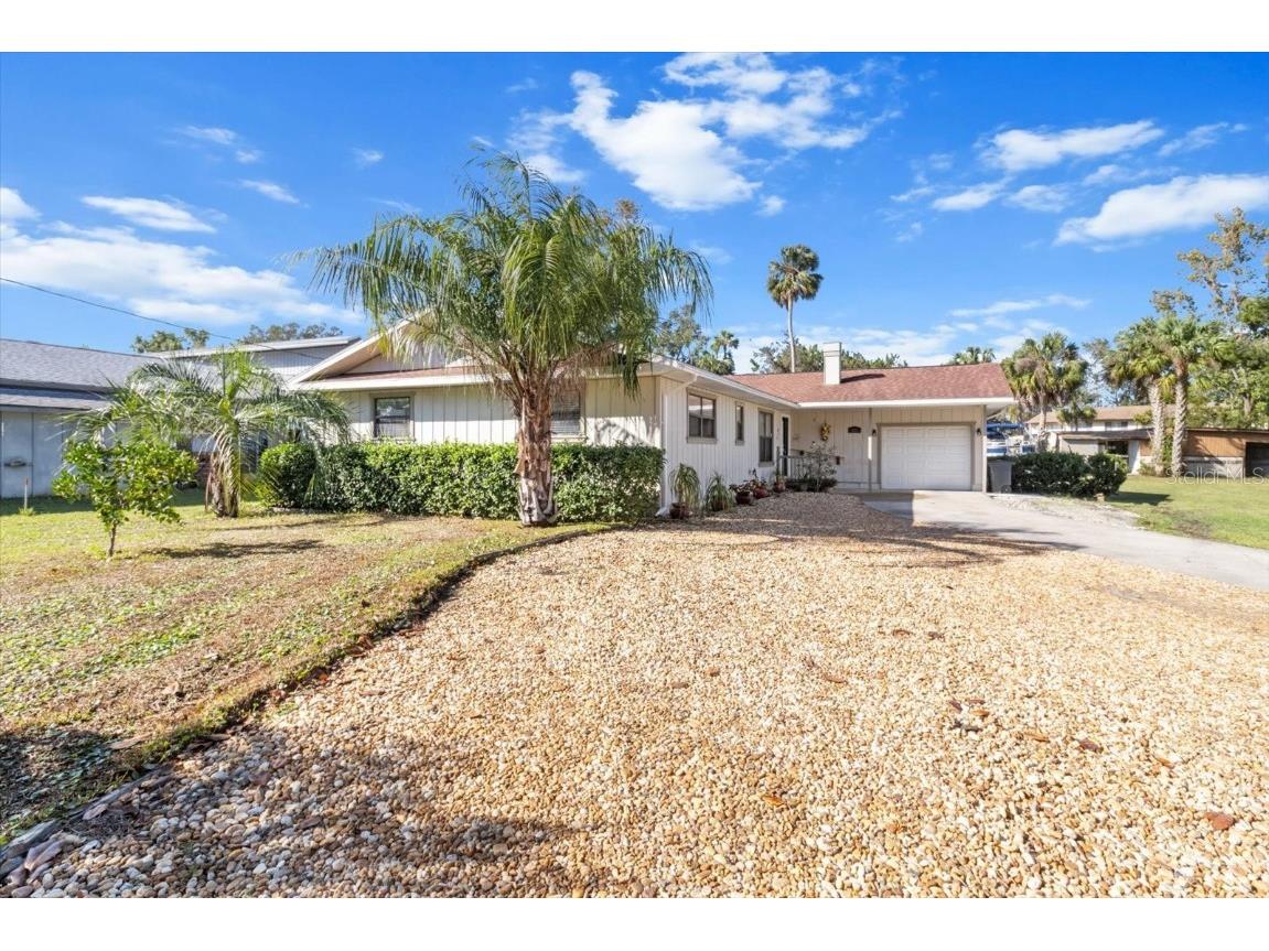 1622 SE 2nd Court Crystal River FL 34429 OM689184 image1