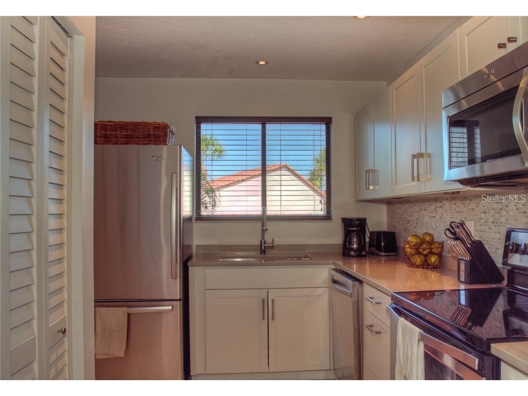 1622 Stickney Point Road #22-202 Sarasota FL 34231 A4554533 image10