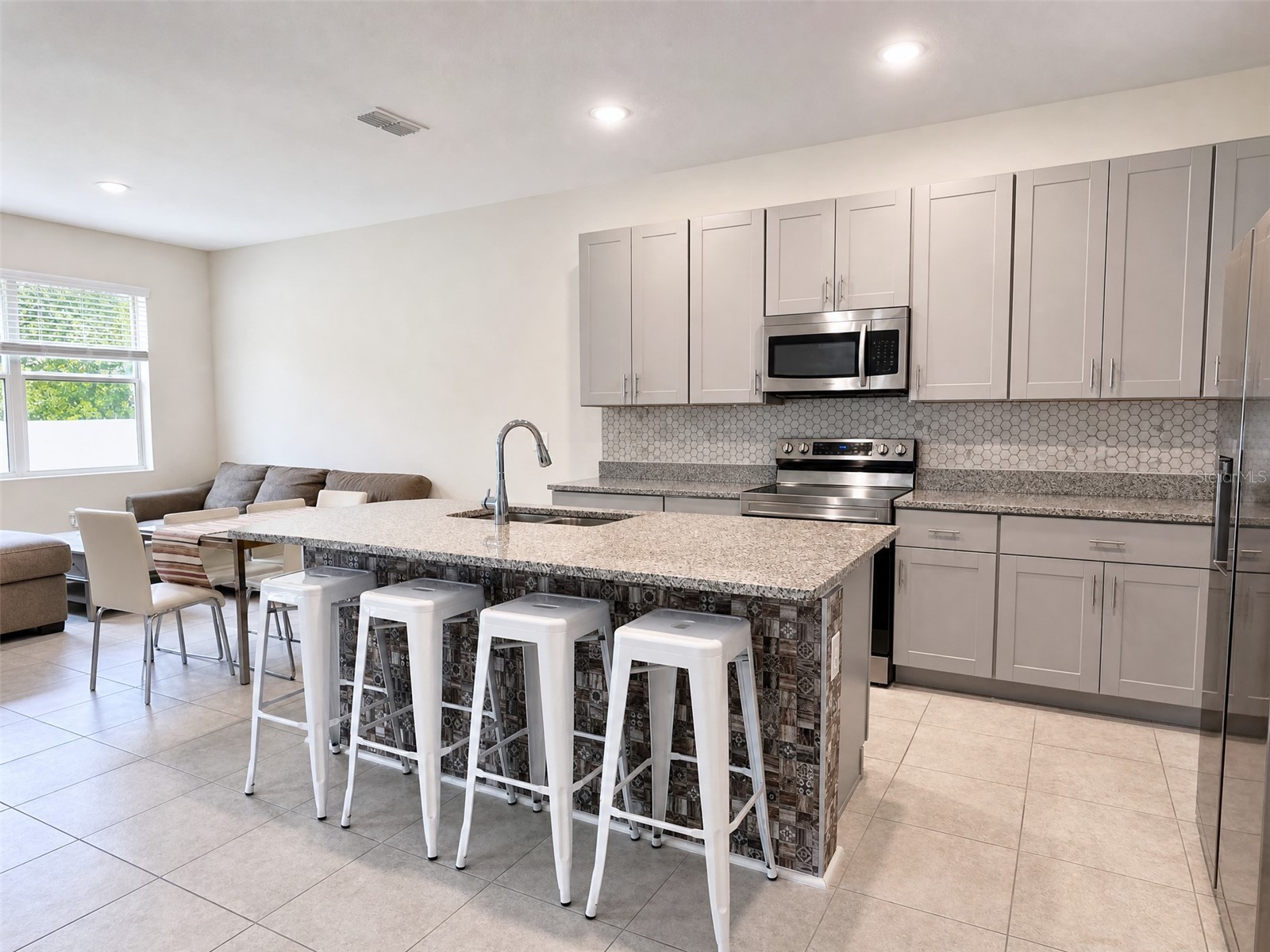 1622 Way Of Peace Lane Mascotte FL 34753 N6144186 image3