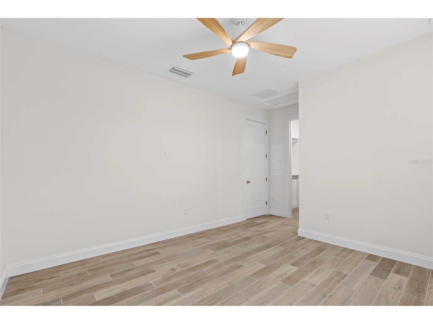 1623 31st Avenue N Saint Petersburg FL 33713 TB8513567 image17