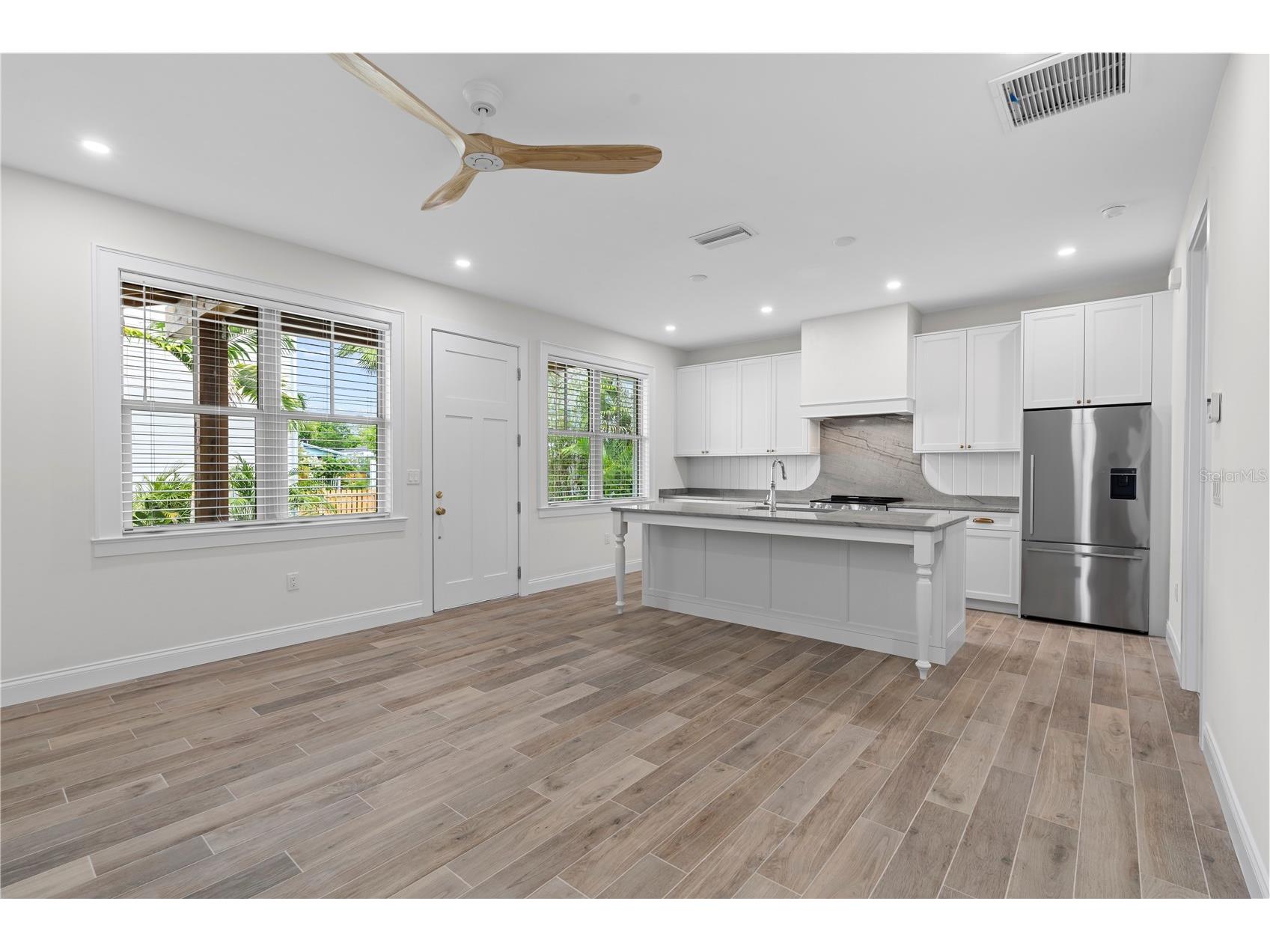1623 31st Avenue N Saint Petersburg FL 33713 TB8513567 image7