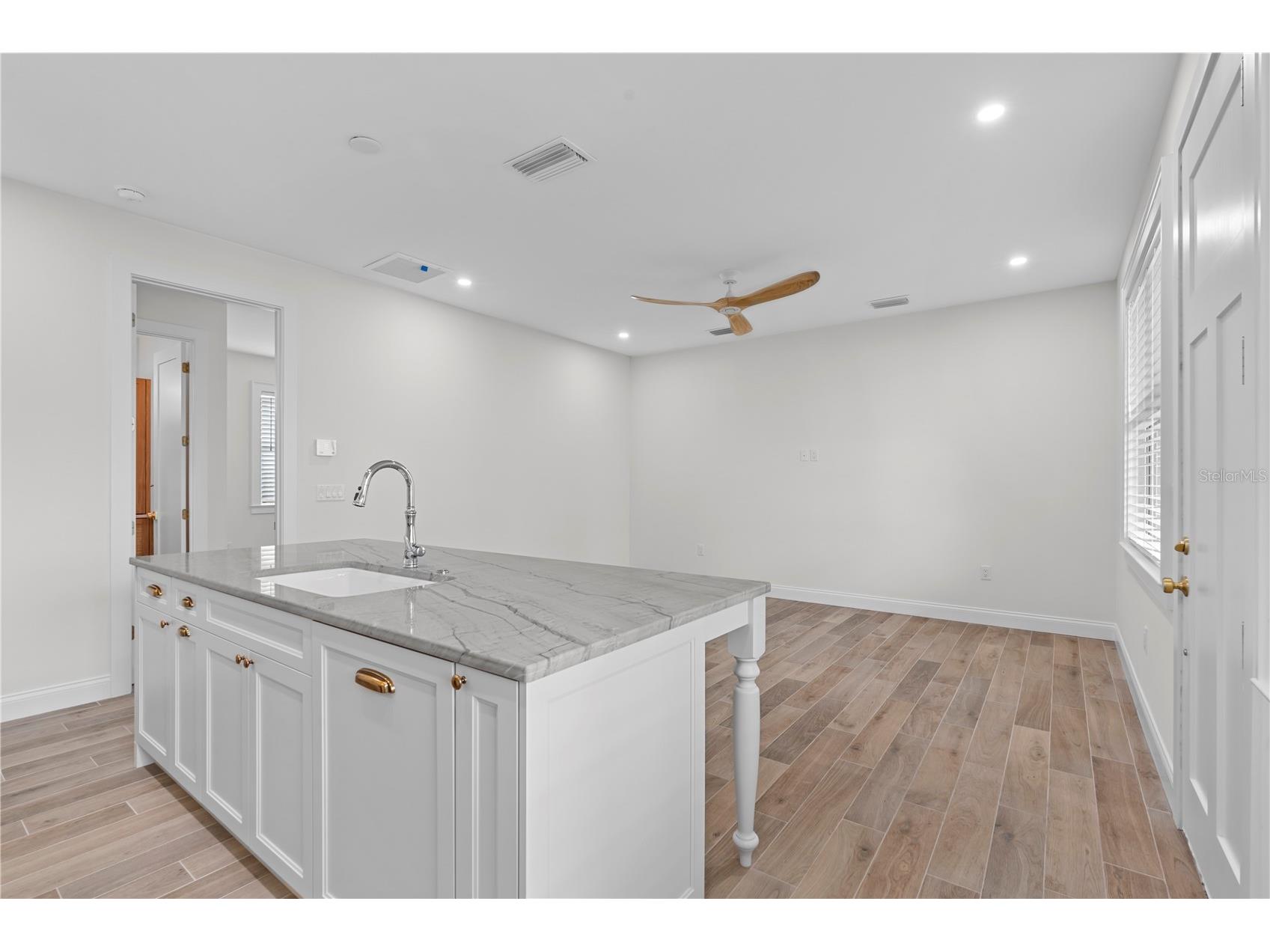 1623 31st Avenue N Saint Petersburg FL 33713 TB8513567 image9