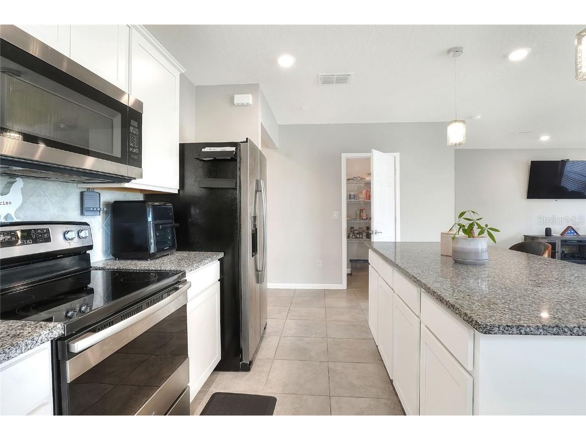 1623 Aspen Avenue Davenport FL 33837 L4956389 image8