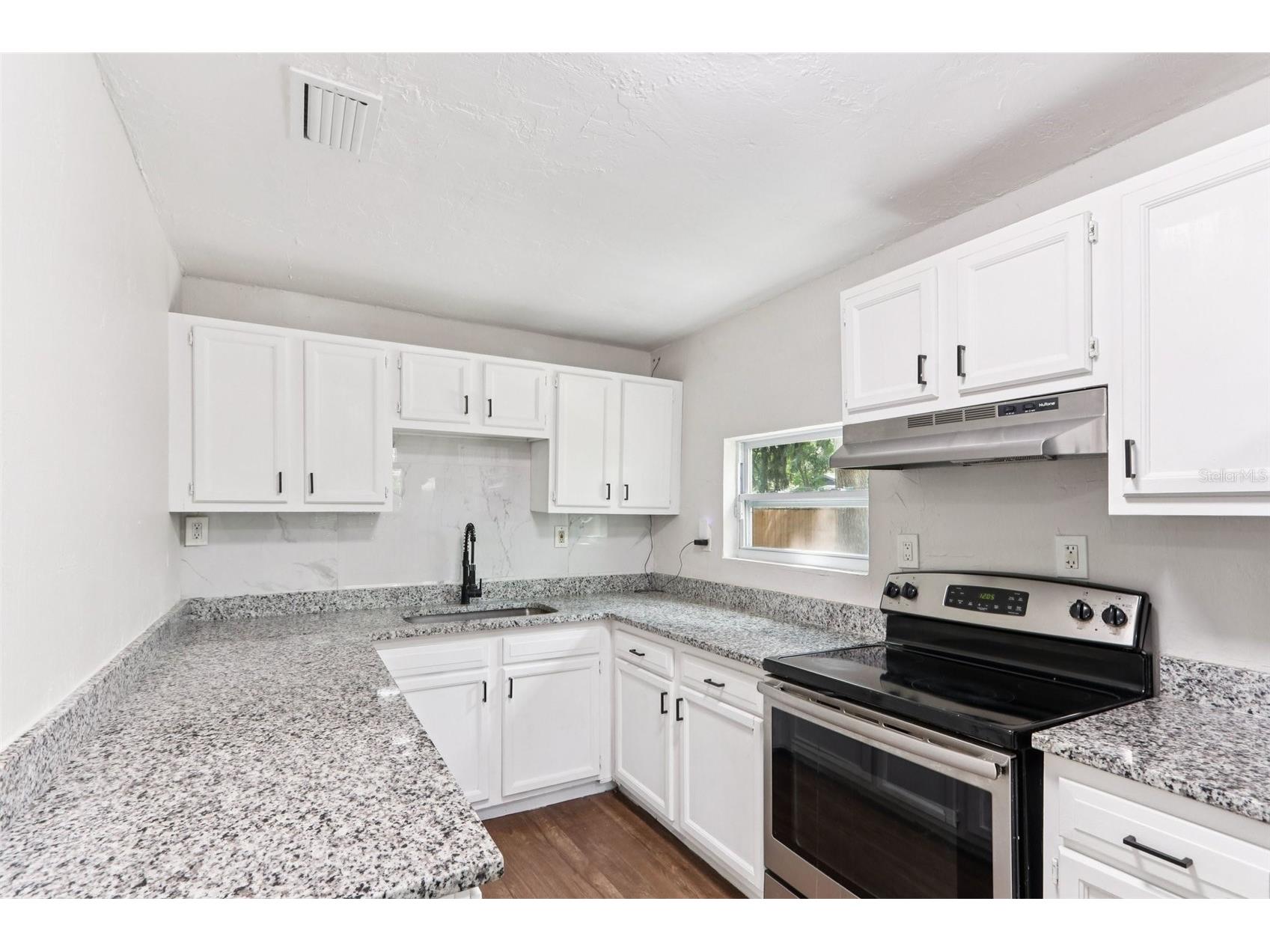 1623 NE 16th Way Gainesville FL 32609 O6383814 image5