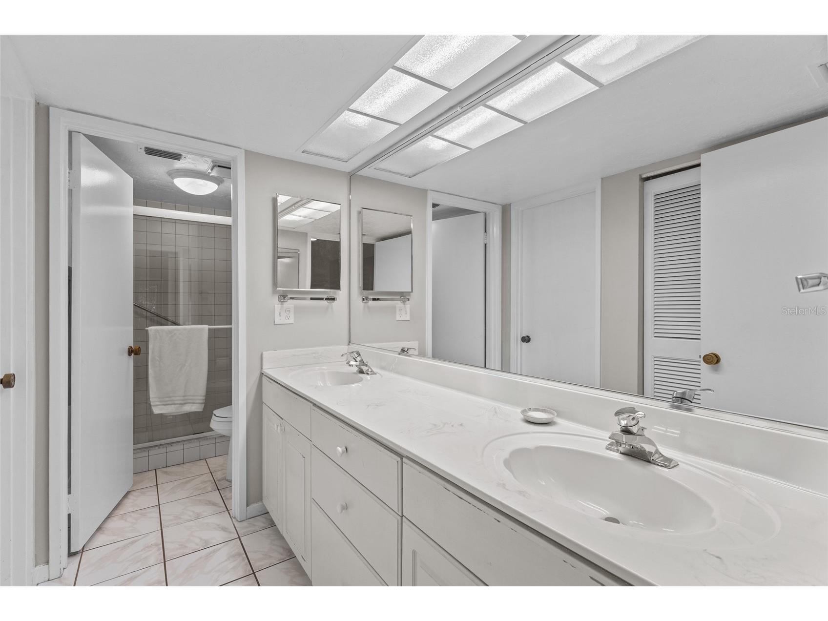 1623 Pelican Cove Road #122 Sarasota FL 34231 - SARASOTA BAY A4692564 image16