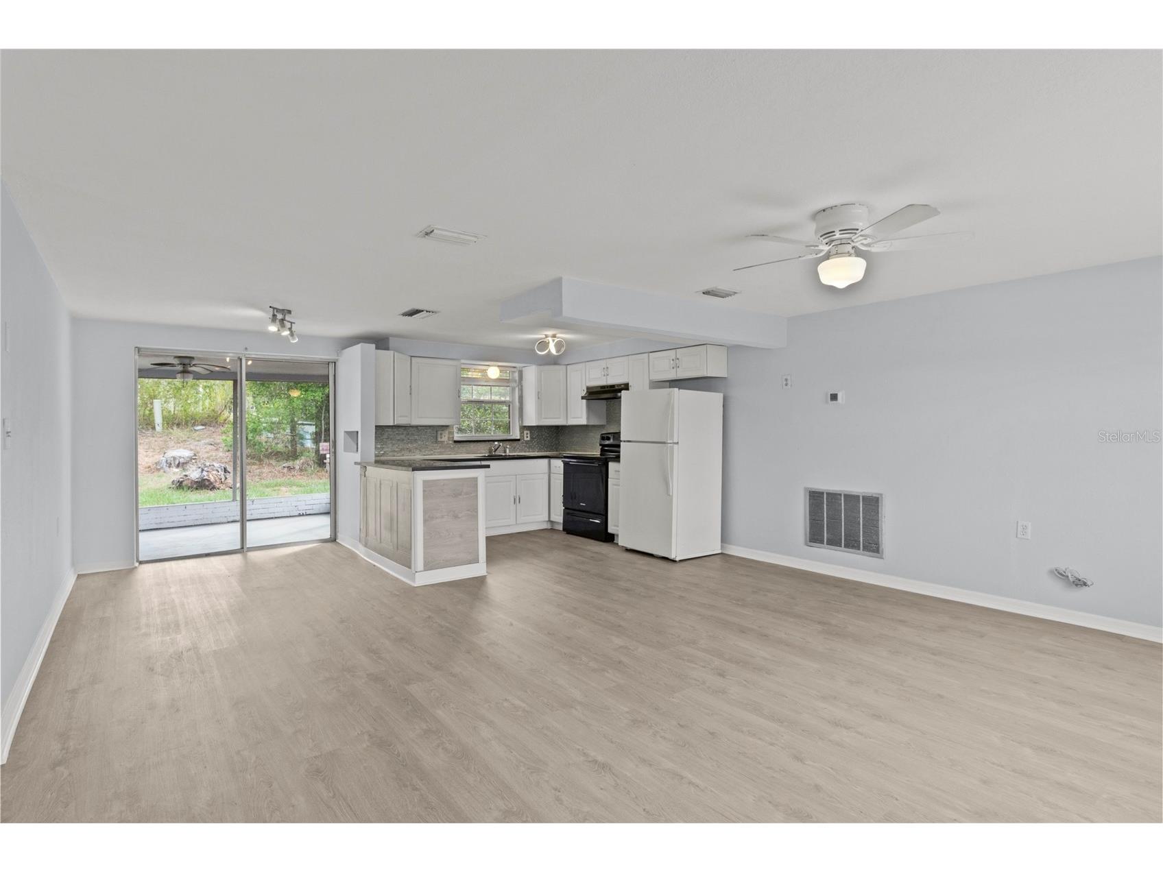 1623 Plum Tree Road Holiday FL 34690 TB8507340 image4