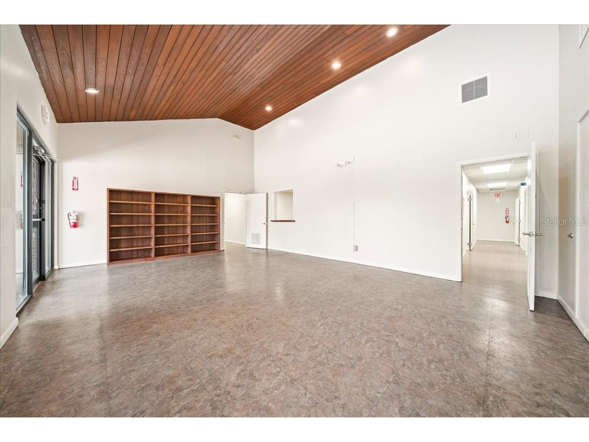 1623 SW 1st Avenue Ocala FL 34471 OM701667 image5