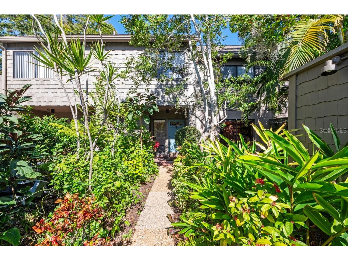 1623 Treehouse Circle #T-115 Sarasota FL 34231 A4593962 image1