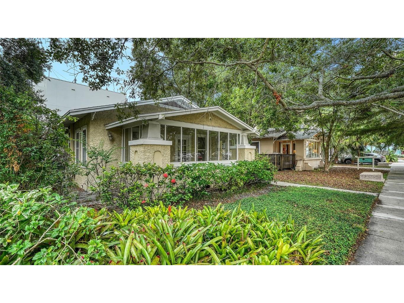 1624 Oak Street Sarasota FL 34236 A4579825 image1