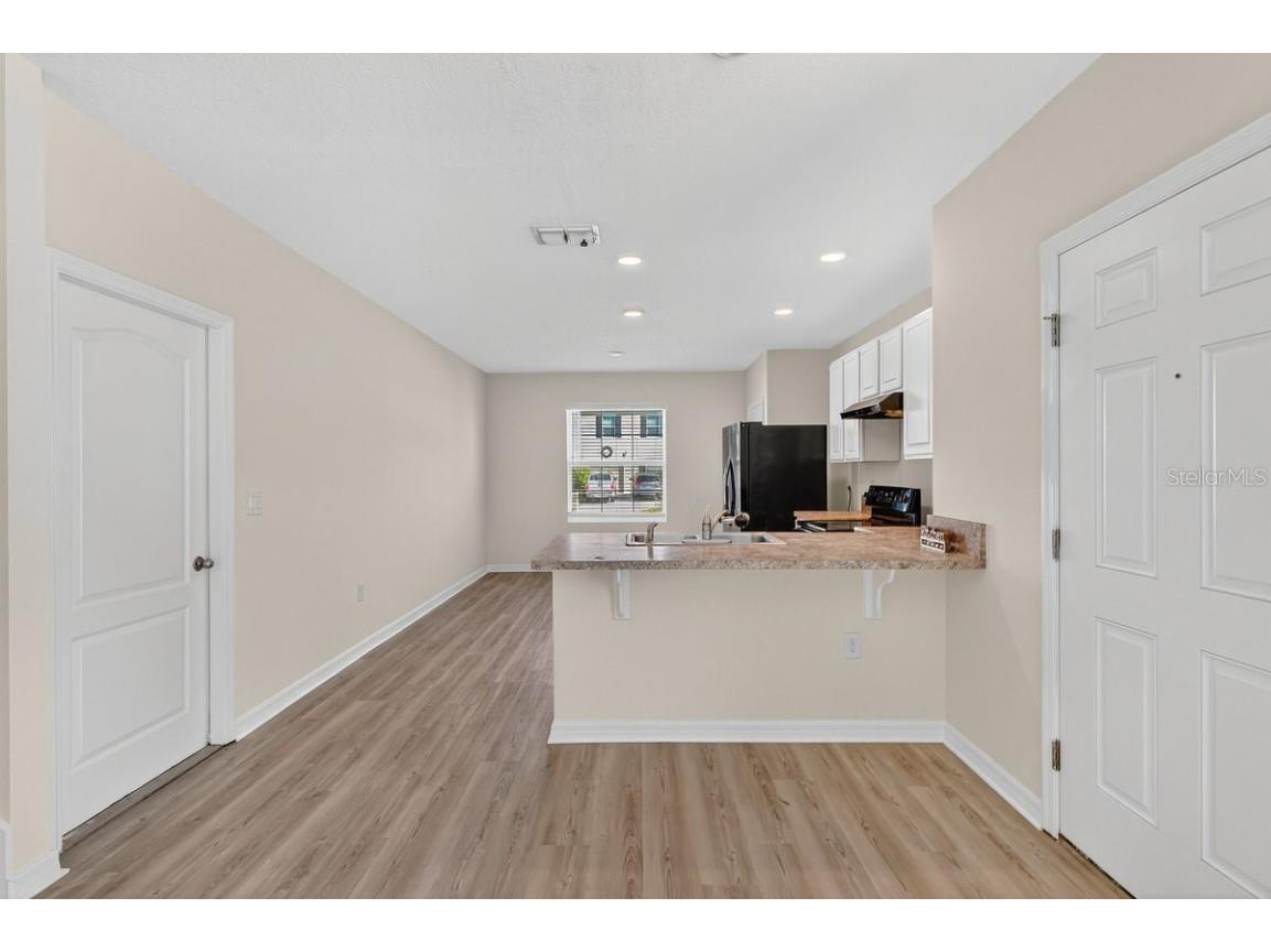 1624 Primo Court Daytona Beach FL 32117 V4945891 image8