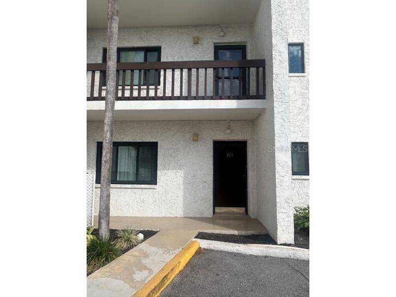 1624 Stickney Point Road #101 Sarasota FL 34231 TB8511188 image1