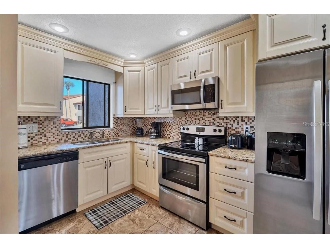 1624 Stickney Point Road #108 Sarasota FL 34231 A4649528 image7