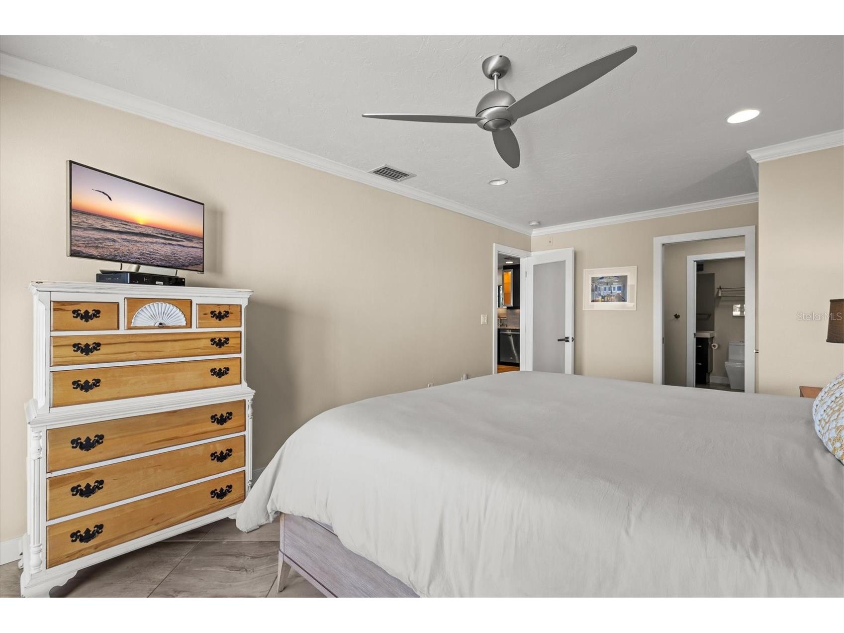 1624 Stickney Point Road #24-407 Sarasota FL 34231 A4681715 image17