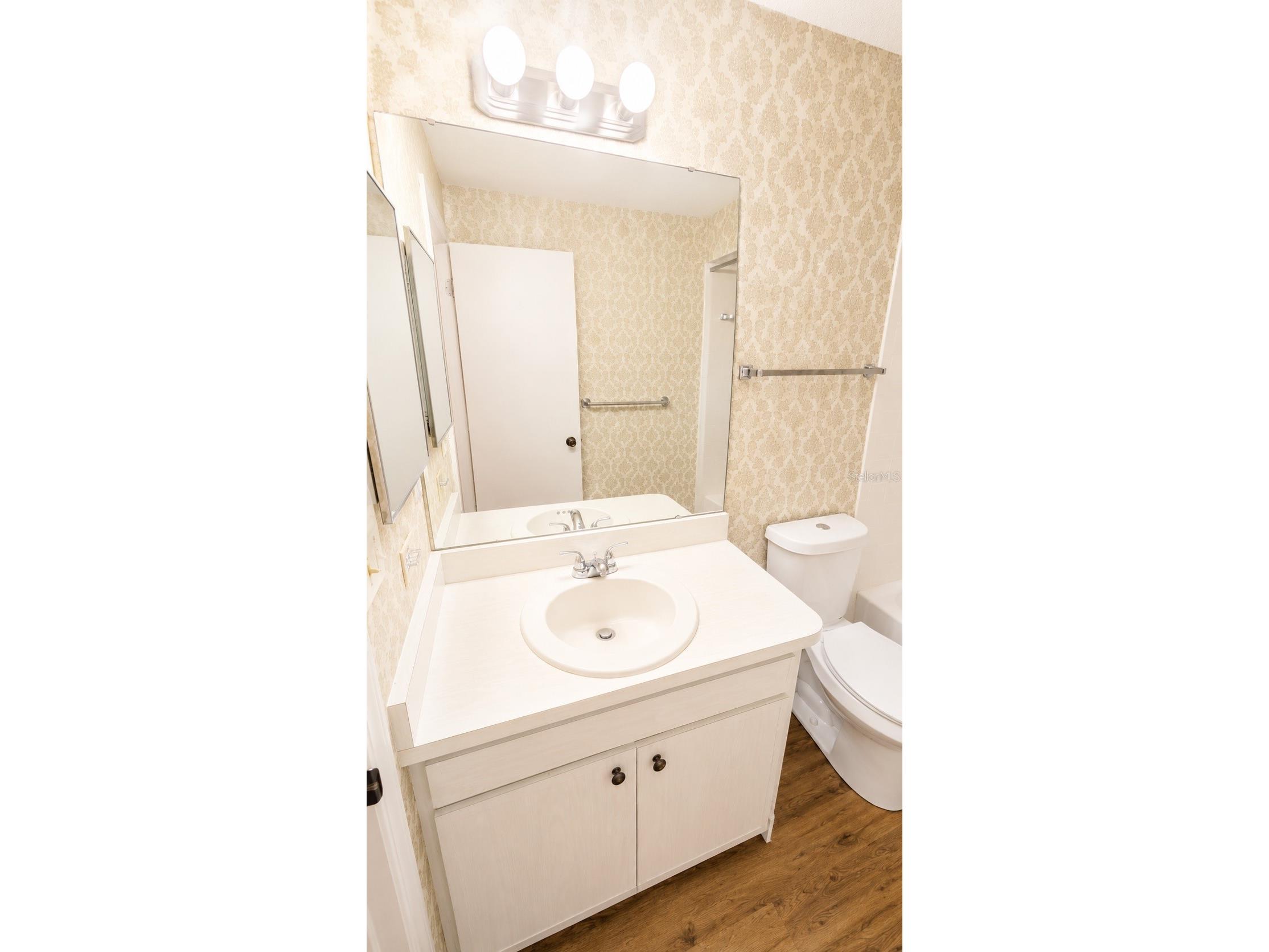 1624 Whitehead Drive #320 Sarasota FL 34232 A4698085 image19