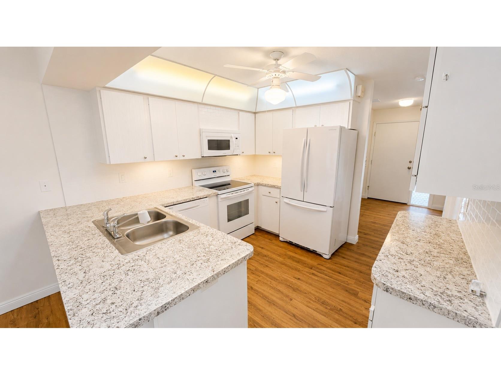 1624 Whitehead Drive #320 Sarasota FL 34232 A4698085 image4