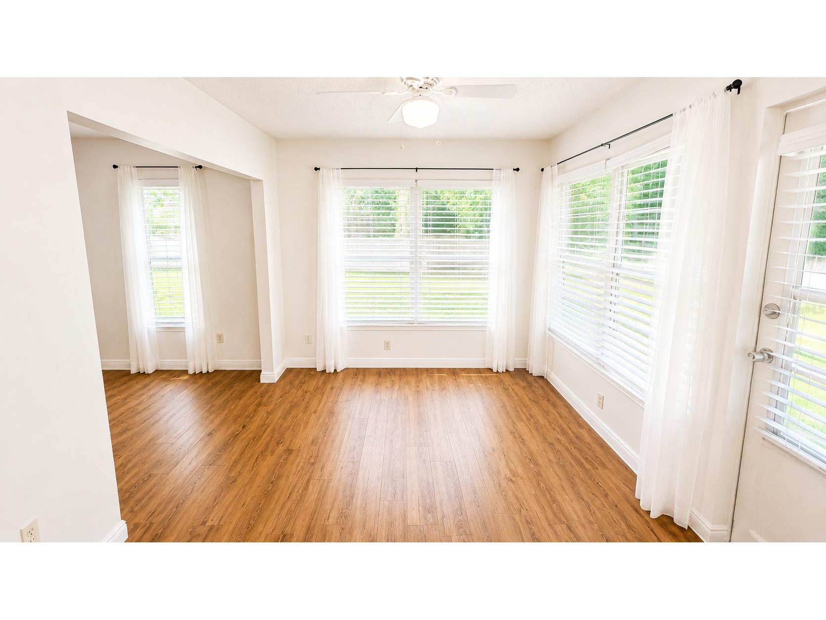 1624 Whitehead Drive #320 Sarasota FL 34232 A4698085 image8