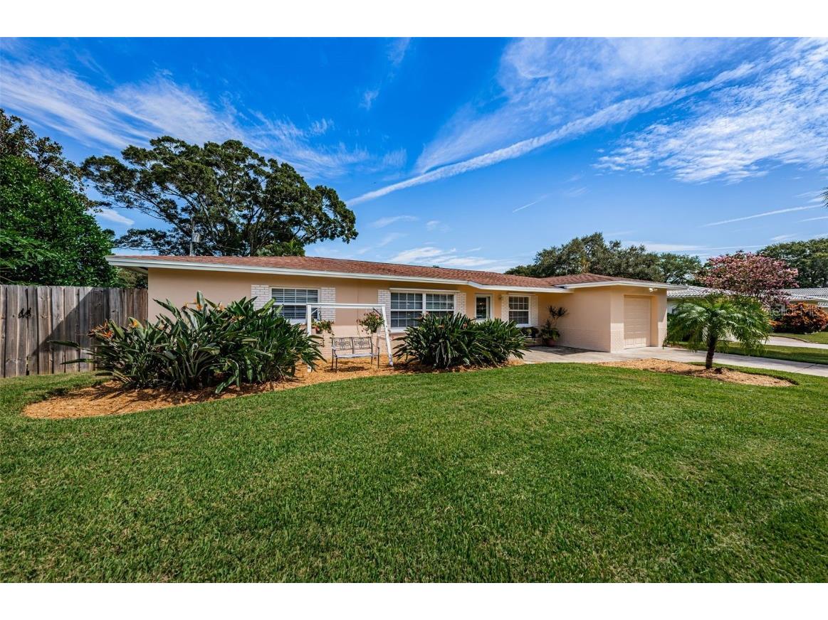 1624 Whitewood Drive Clearwater FL 33756 W7857776 image1