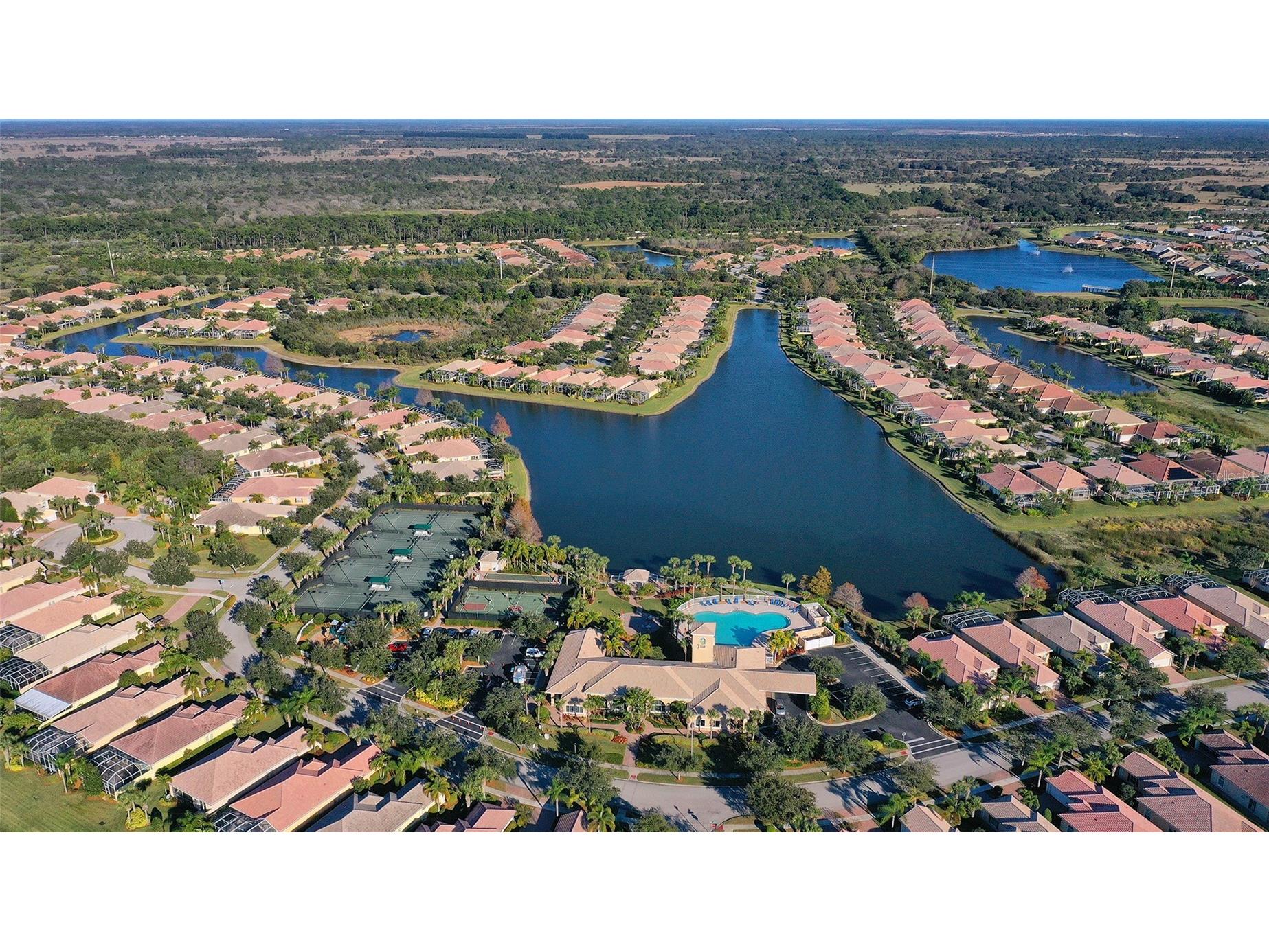 1625 Burgos Drive #1625 Sarasota FL 34238 A4686976 image72