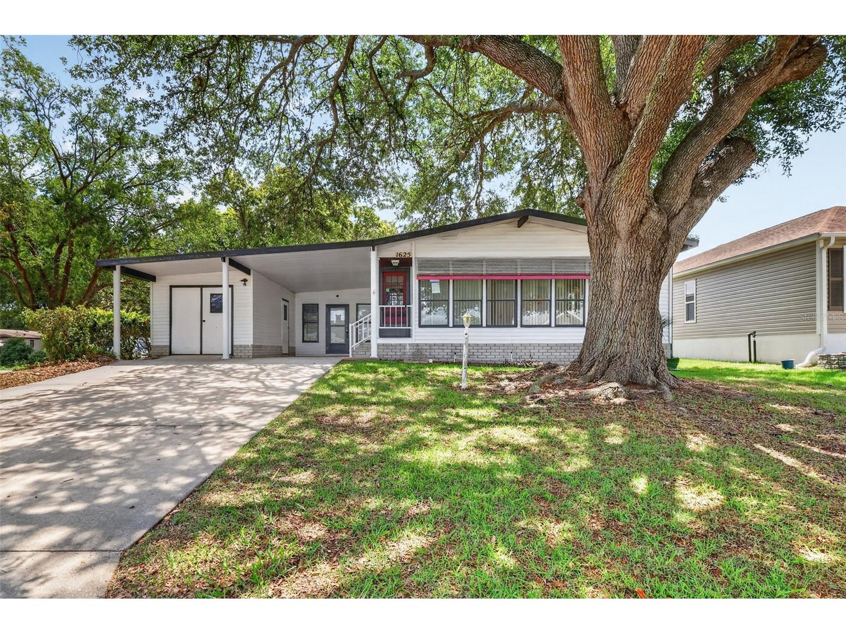 1625 Hilton Head Boulevard Lady Lake FL 32159 O6408296 image1