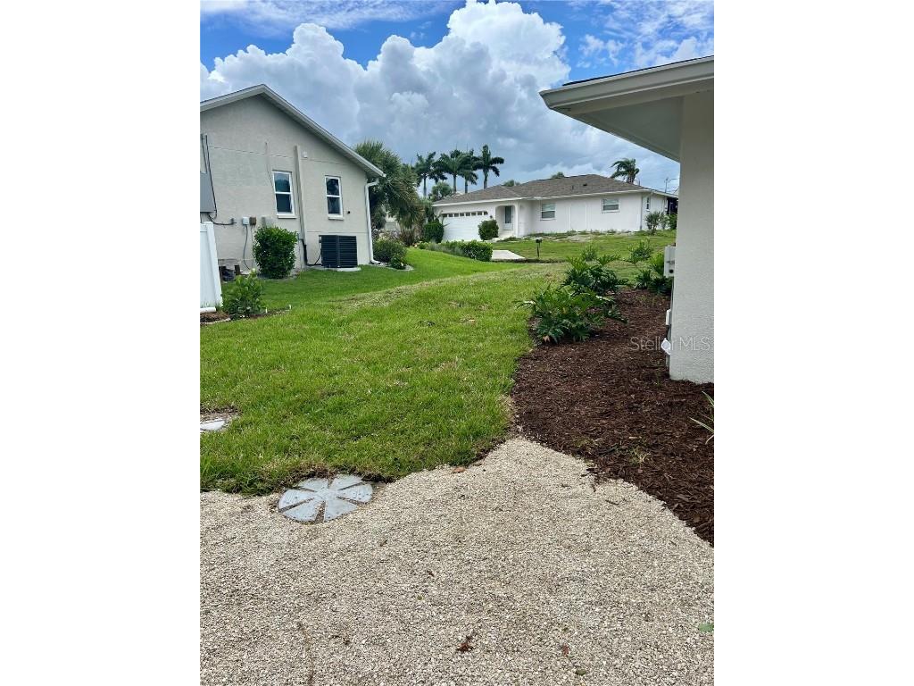 1625 Idle Lane Sarasota FL 34231 A4668964 image25