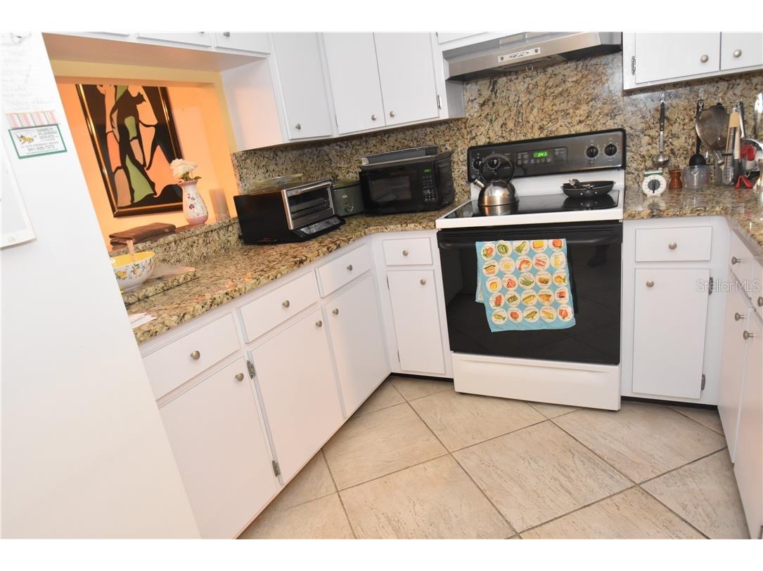 1625 Treehouse Circle #TR111 Sarasota FL 34231 A4480456 image11