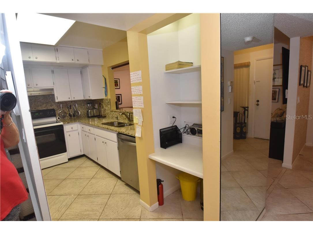 1625 Treehouse Circle #TR111 Sarasota FL 34231 A4480456 image13