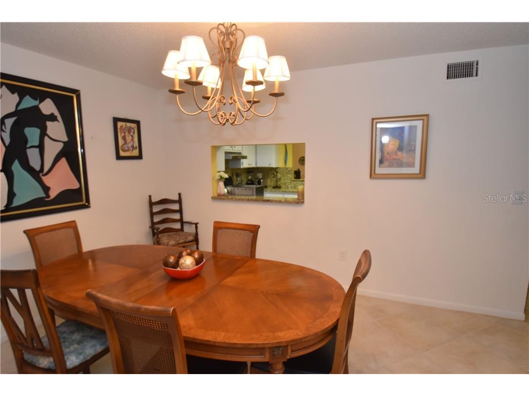 1625 Treehouse Circle #TR111 Sarasota FL 34231 A4480456 image6