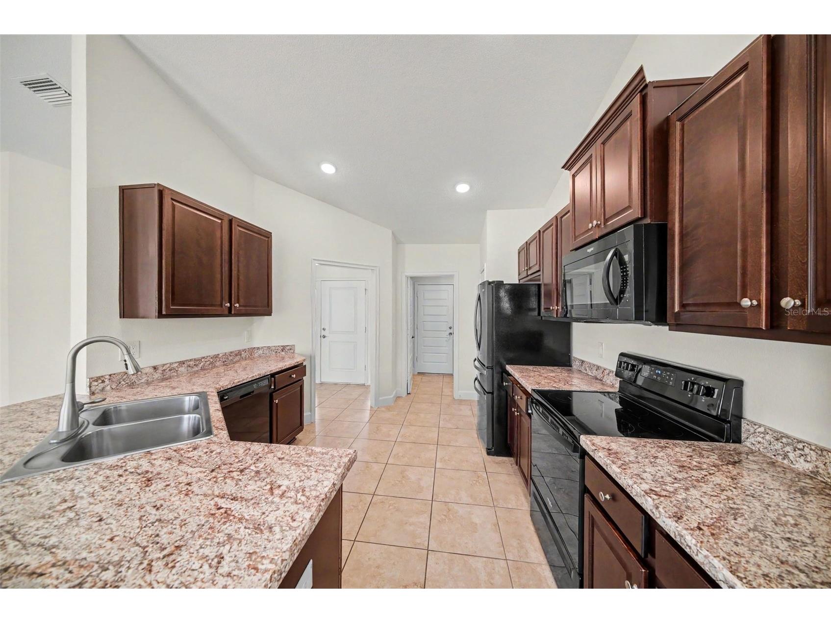 16253 Vine Cliff Avenue Hudson FL 34667 TB8532018 image15