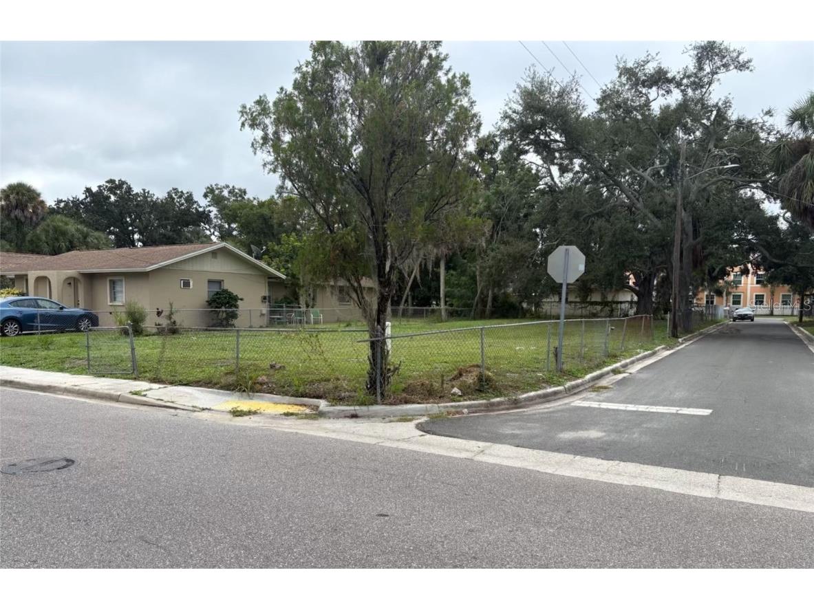 1626 22nd Street Sarasota FL 34234 A4675642 image1