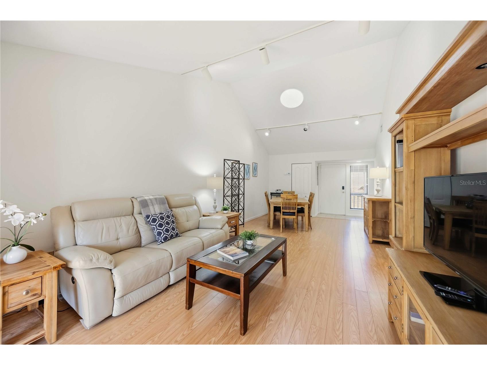 1626 Brookhouse Drive #235 Sarasota FL 34231 A4684384 image4