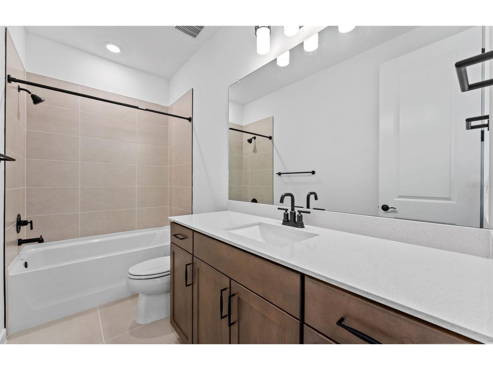 1626 Fallon Pass Zephyrhills FL 33541 TB8428666 image17