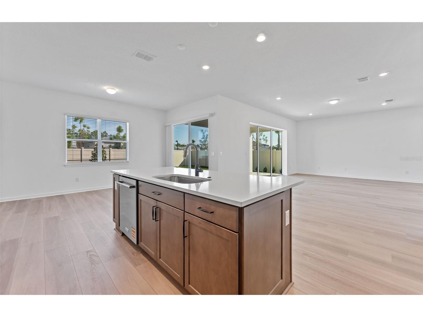 1626 Fallon Pass Zephyrhills FL 33541 TB8428666 image4