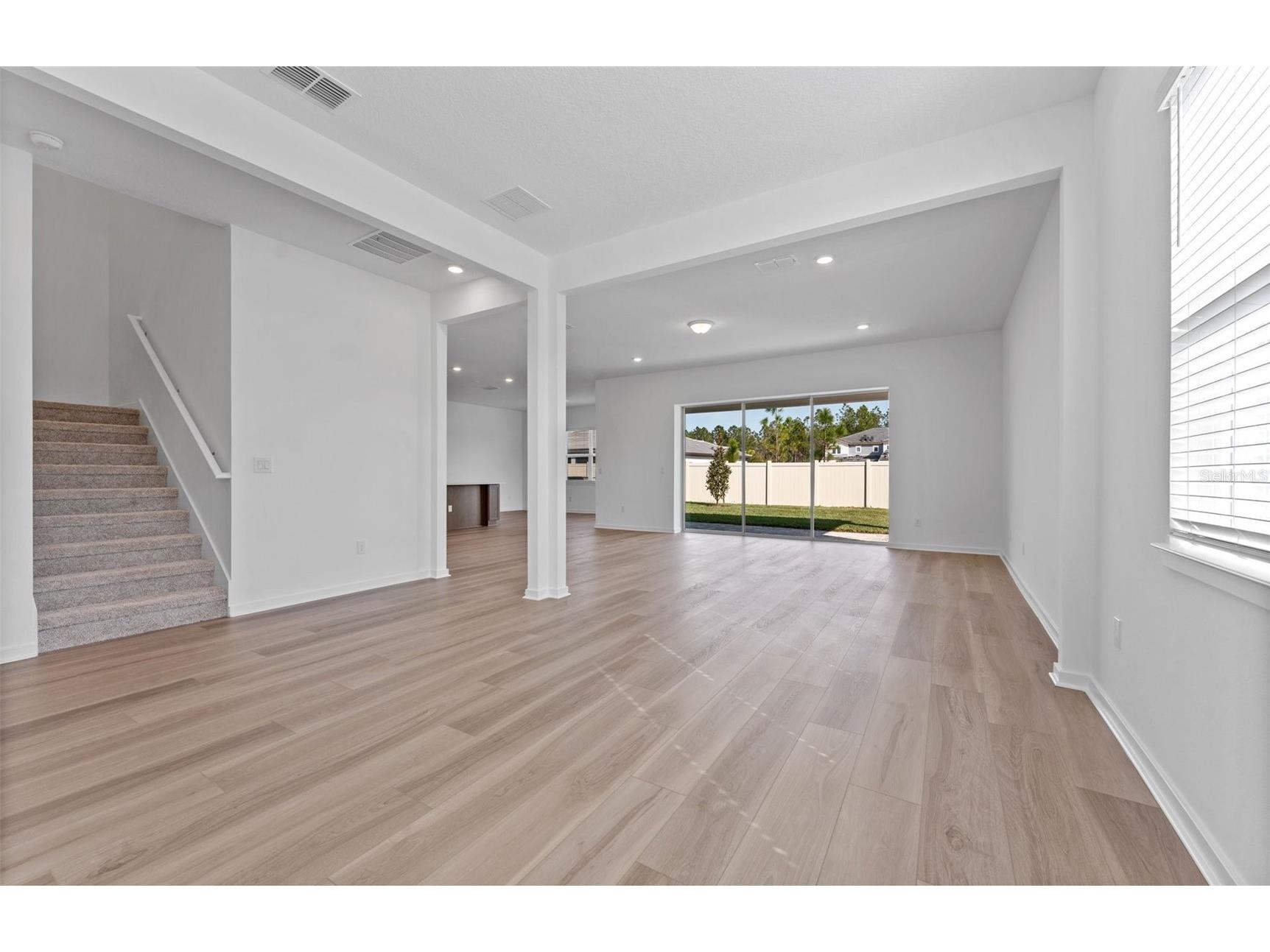 1626 Fallon Pass Zephyrhills FL 33541 TB8428666 image8